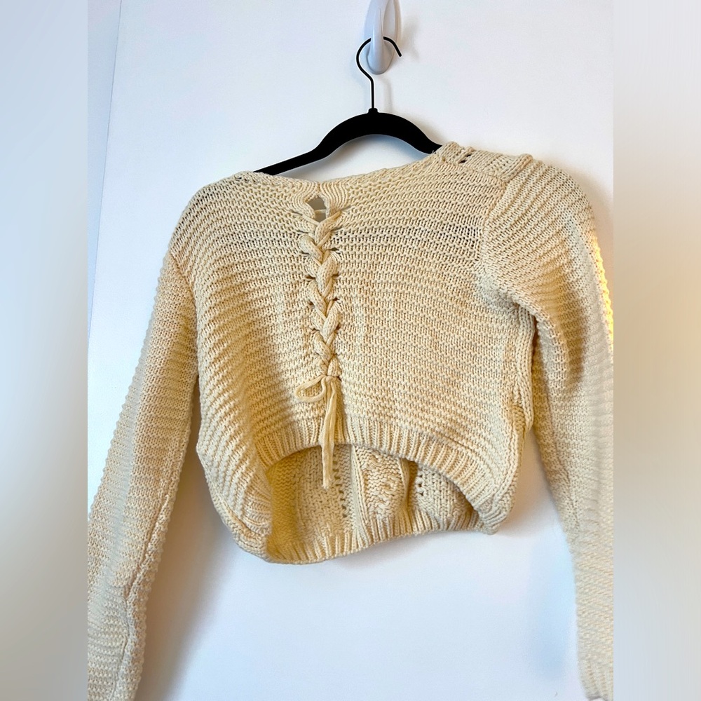 Women’s crop knit sweater